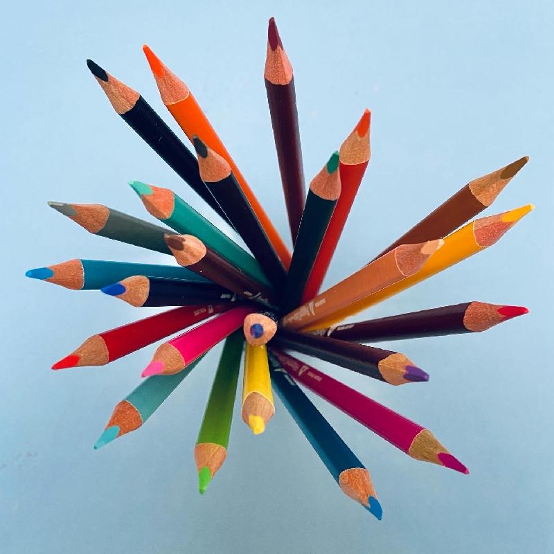 картинка Карандаши цветные Bruno Visconti, серия "Happycolor", 24 цв., трехгран., деревянные, карт. упаковка от магазина МегаБайт